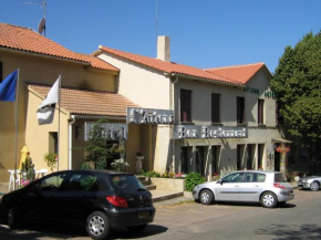 Отель Hôtel Aïtone  Эвиза
